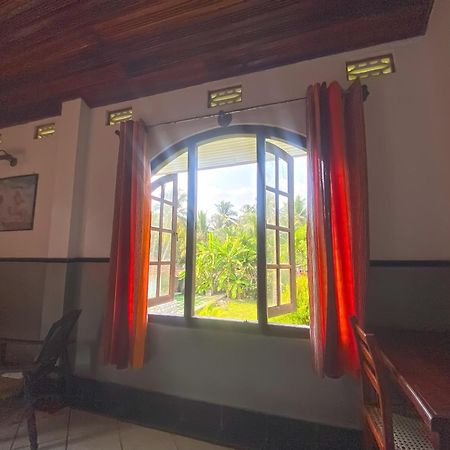 Sunny'S Garden Hotel Ambalangoda  Bagian luar foto