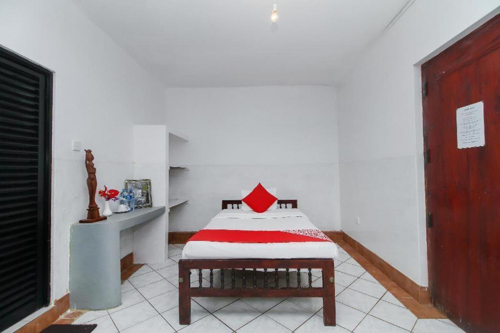 Sunny'S Garden Hotel Ambalangoda  Bagian luar foto