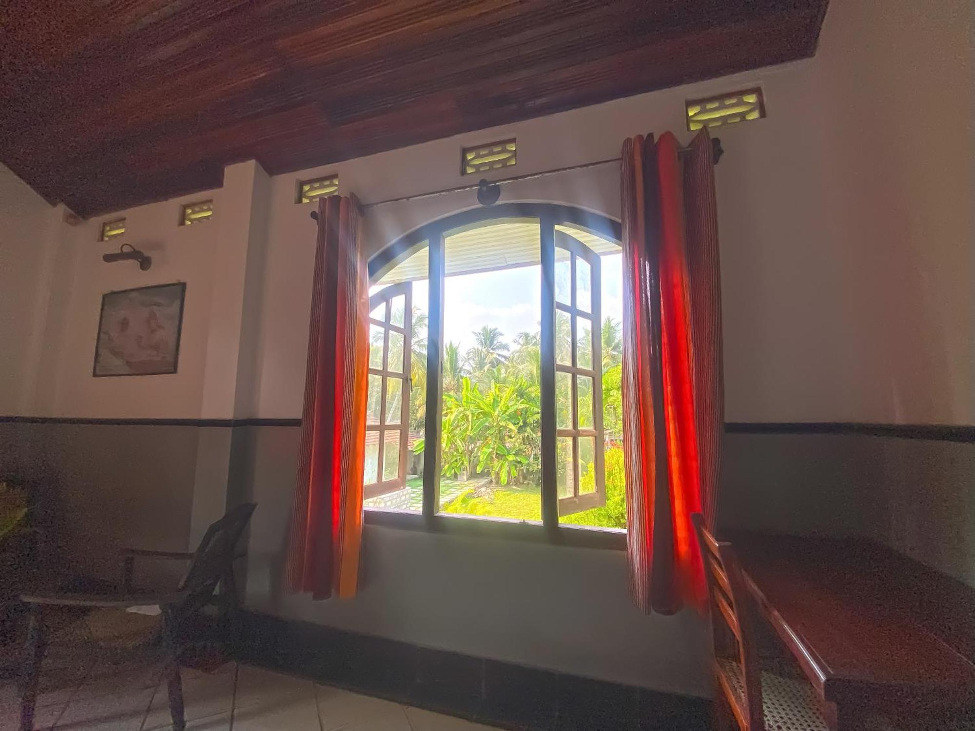 Sunny'S Garden Hotel Ambalangoda  Bagian luar foto